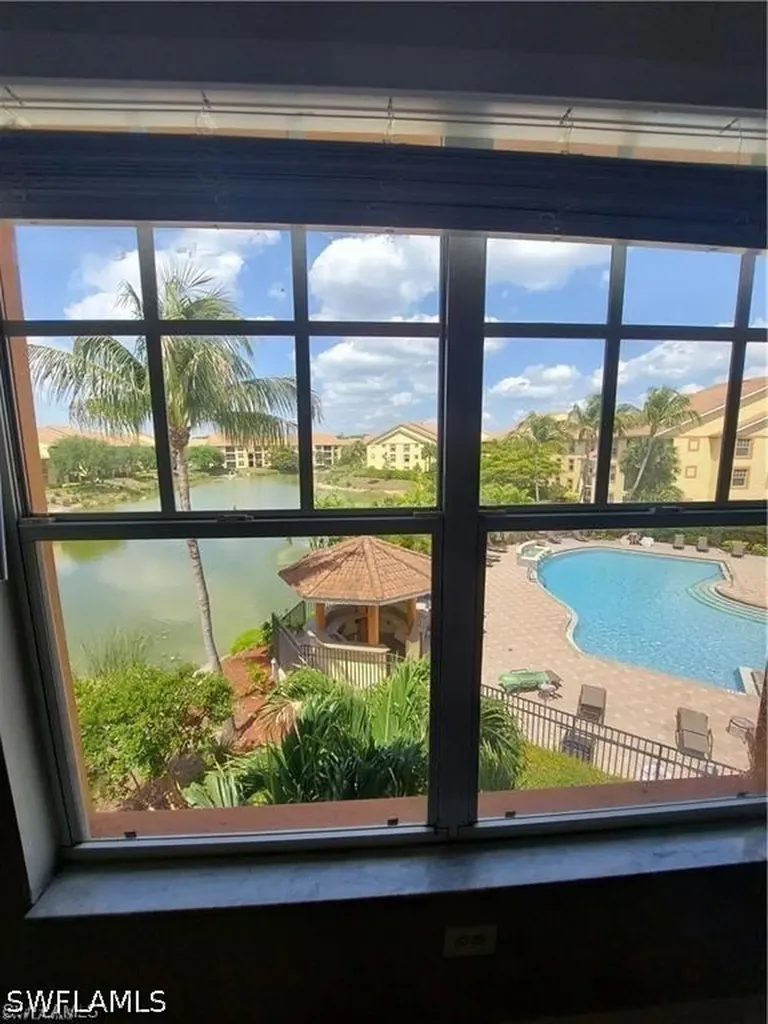 7905 Preserve Circle Naples FL 34119