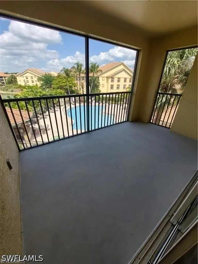 7905 Preserve Circle Naples FL 34119
