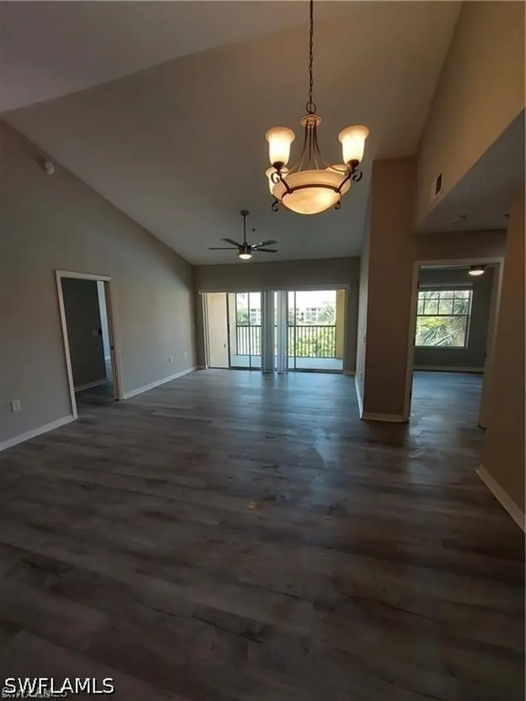 7905 Preserve Circle Naples FL 34119