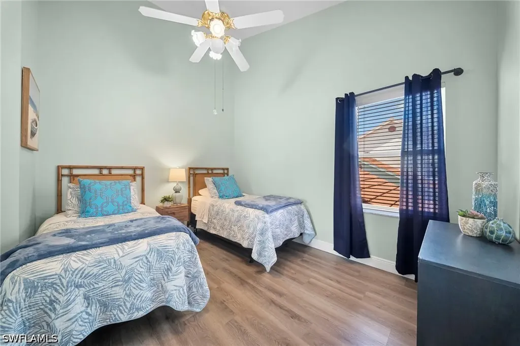 565 Windsor Square Naples FL 34104