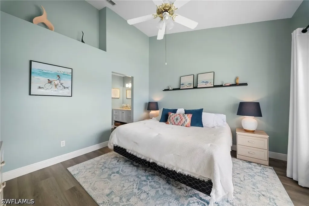 565 Windsor Square Naples FL 34104
