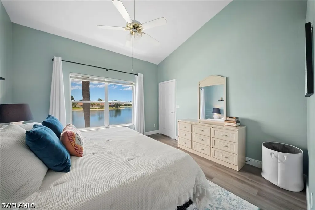 565 Windsor Square Naples FL 34104