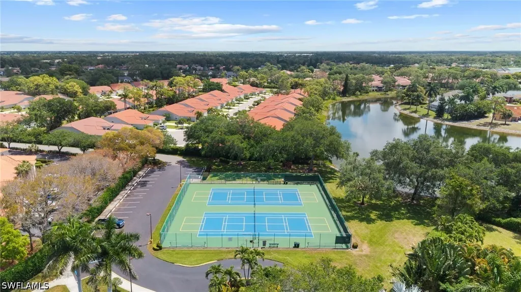 565 Windsor Square Naples FL 34104