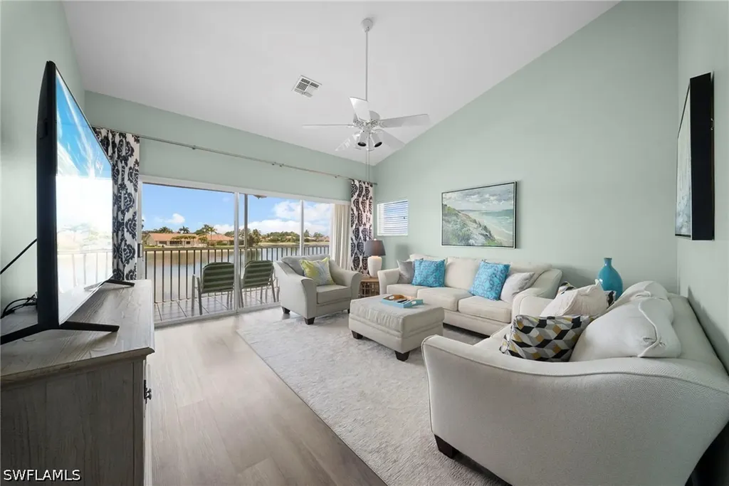 565 Windsor Square Naples FL 34104