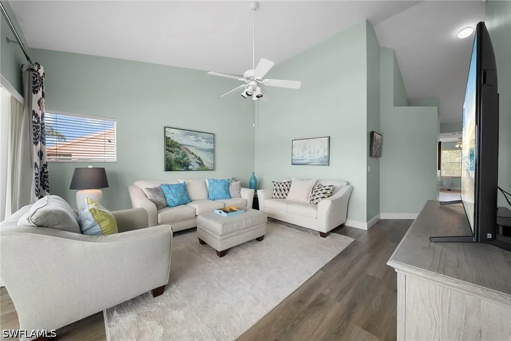 565 Windsor Square Naples FL 34104