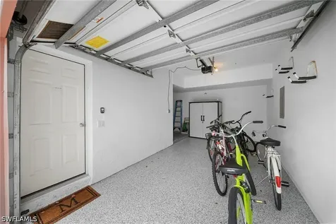 565 Windsor Square Naples FL 34104