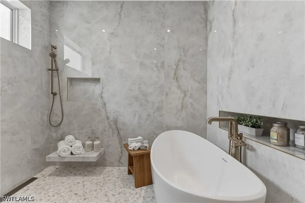 1079 Diana Avenue Naples FL 34103