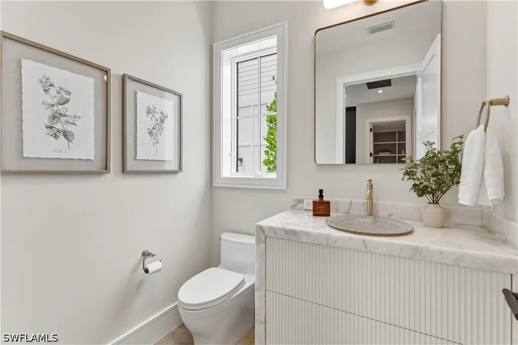 1079 Diana Avenue Naples FL 34103