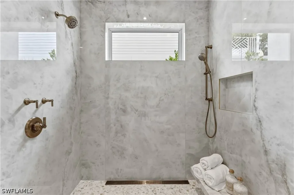 1079 Diana Avenue Naples FL 34103