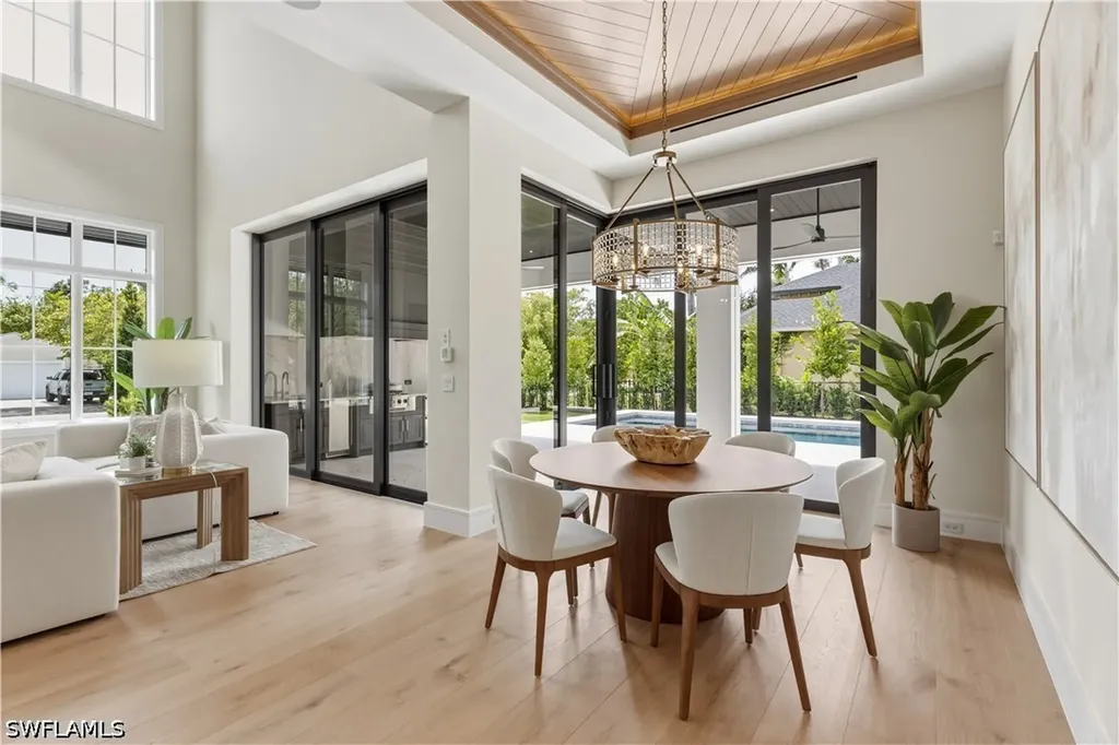 1079 Diana Avenue Naples FL 34103