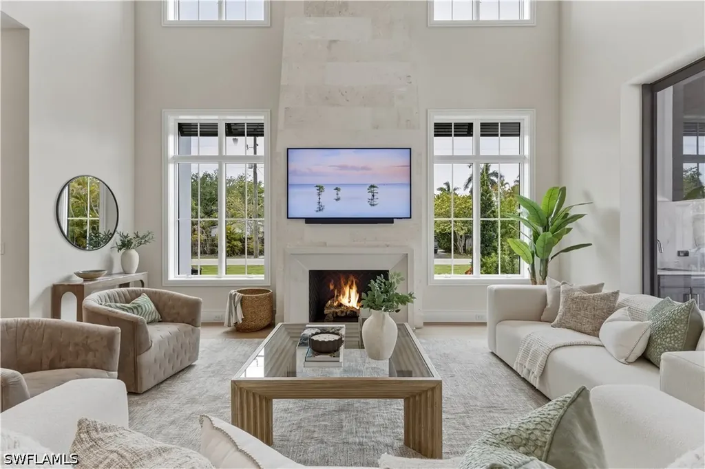 1079 Diana Avenue Naples FL 34103