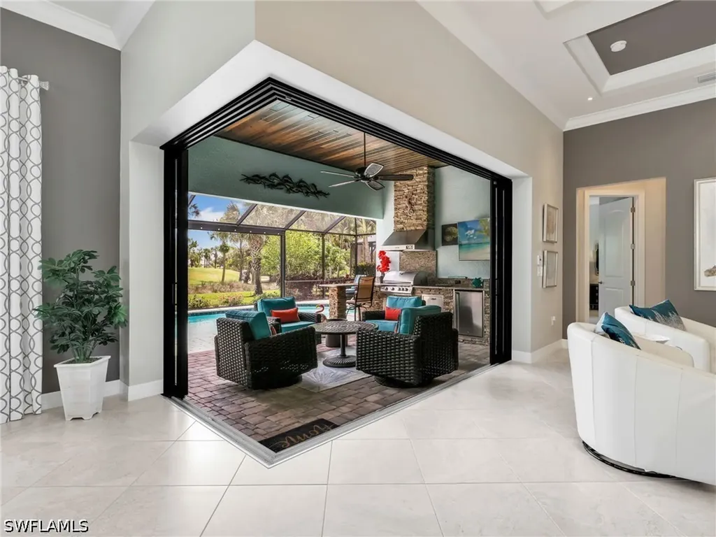 8989 Bahama Swallow Way Naples FL 34120