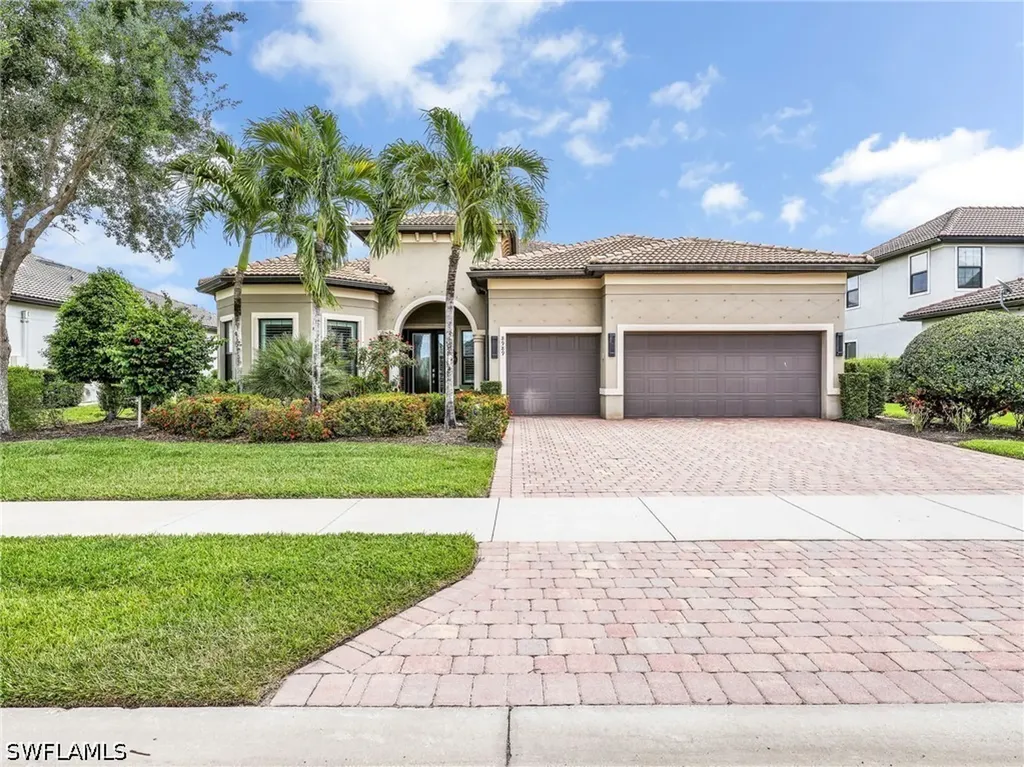 8989 Bahama Swallow Way Naples FL 34120