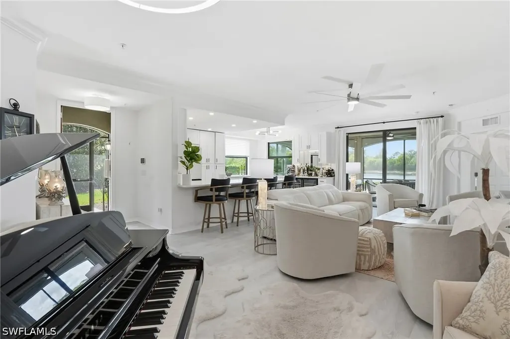 9476 Napoli Lane Naples FL 34113