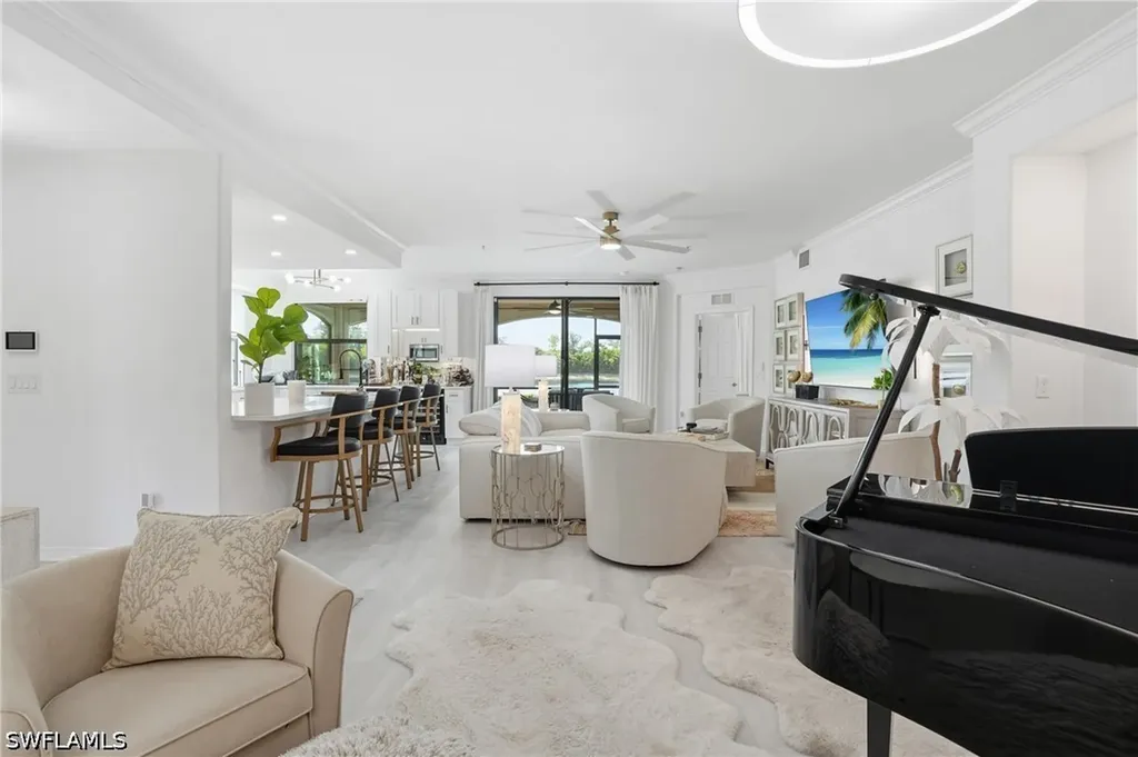 9476 Napoli Lane Naples FL 34113