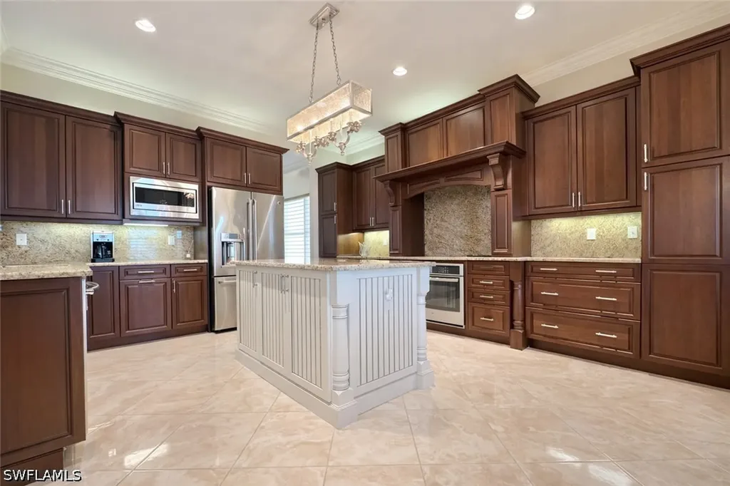 2915 Cinnamon Bay Circle Naples FL 34119