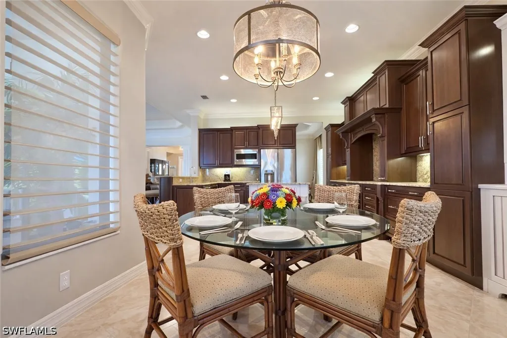 2915 Cinnamon Bay Circle Naples FL 34119