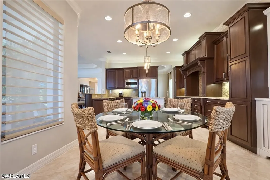 2915 Cinnamon Bay Circle Naples FL 34119