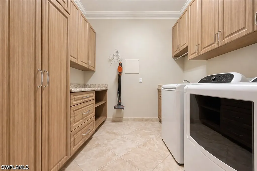 2915 Cinnamon Bay Circle Naples FL 34119