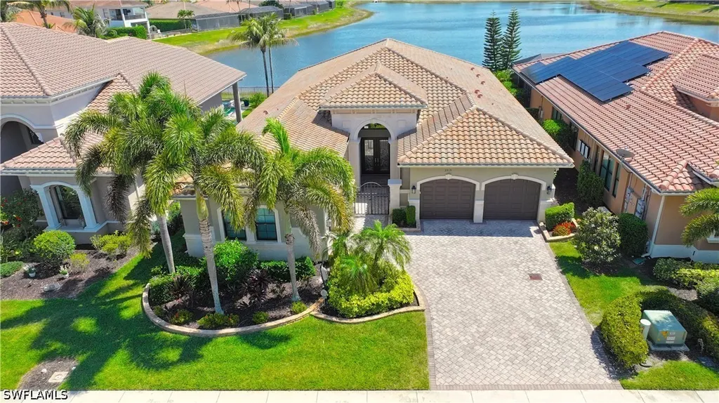 2915 Cinnamon Bay Circle Naples FL 34119