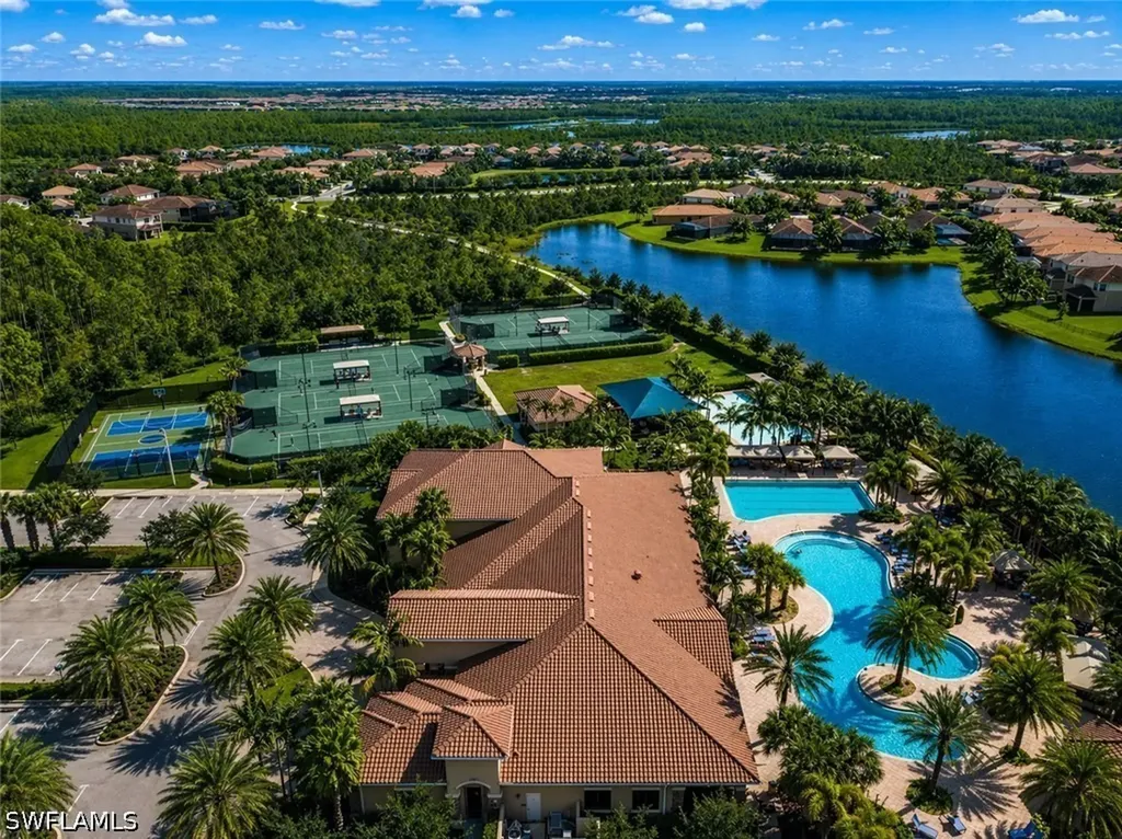 2915 Cinnamon Bay Circle Naples FL 34119