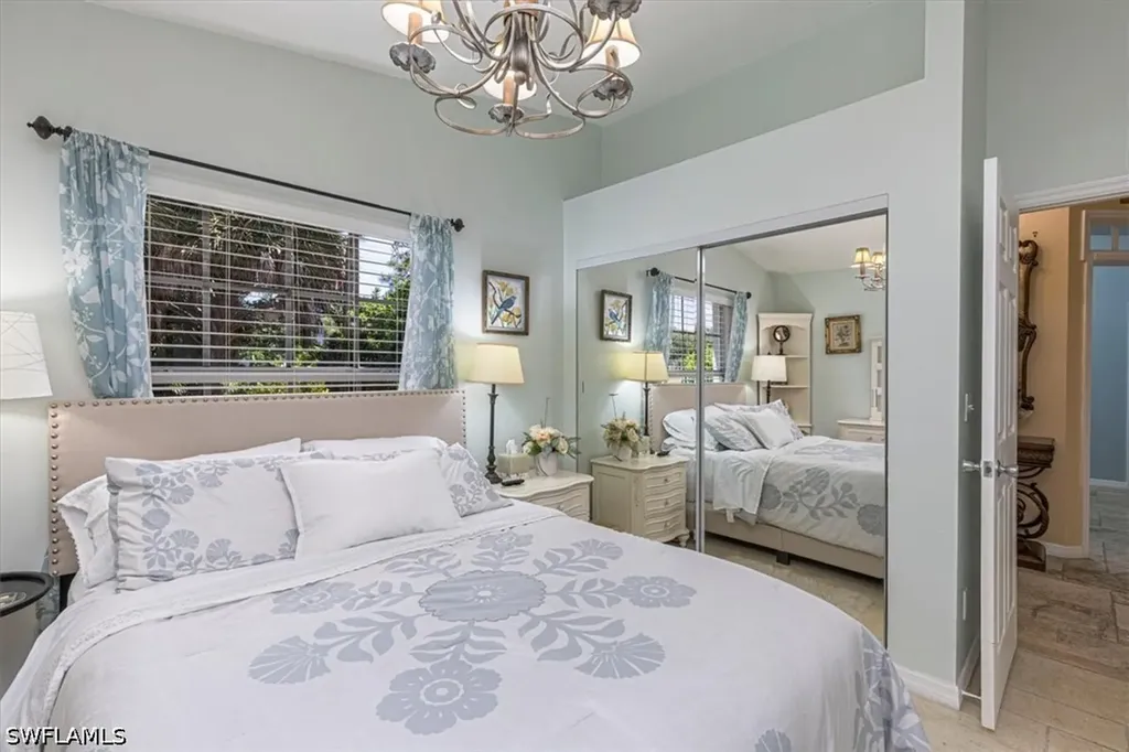 5205 Whitten Drive Naples FL 34104