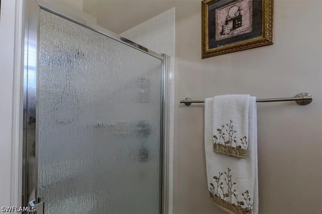 5205 Whitten Drive Naples FL 34104