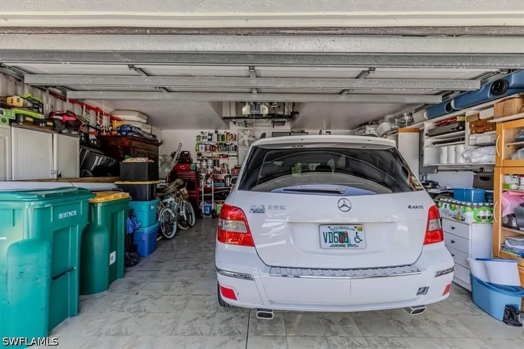 5205 Whitten Drive Naples FL 34104