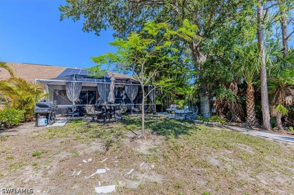 5205 Whitten Drive Naples FL 34104