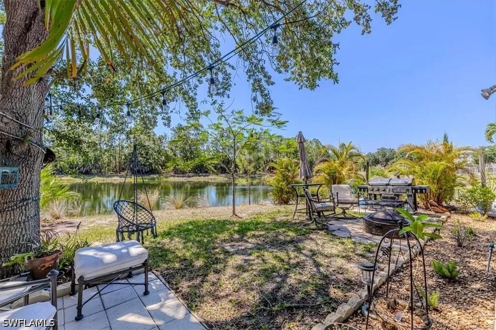 5205 Whitten Drive Naples FL 34104