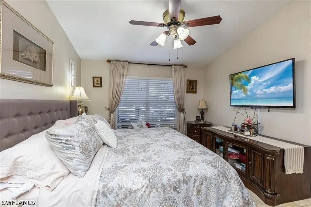 5205 Whitten Drive Naples FL 34104