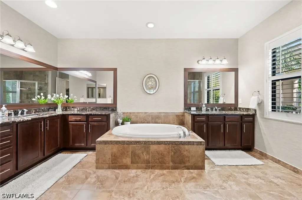 3995 Bering Court Naples FL 34119
