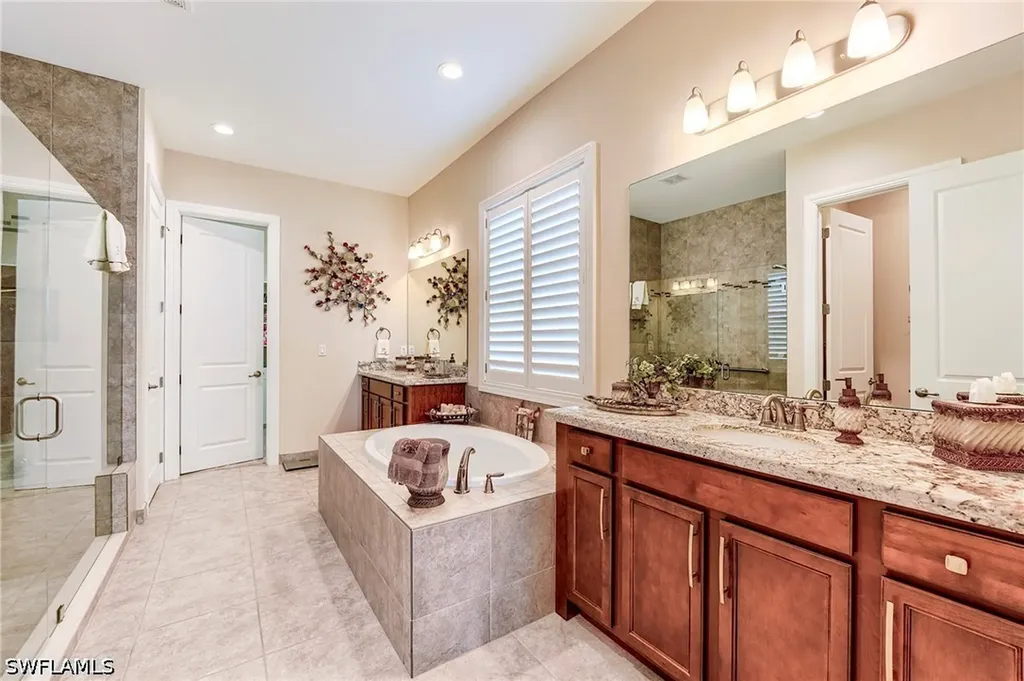 9263 Glenforest Drive Naples FL 34120