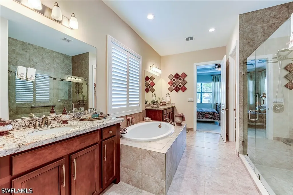 9263 Glenforest Drive Naples FL 34120