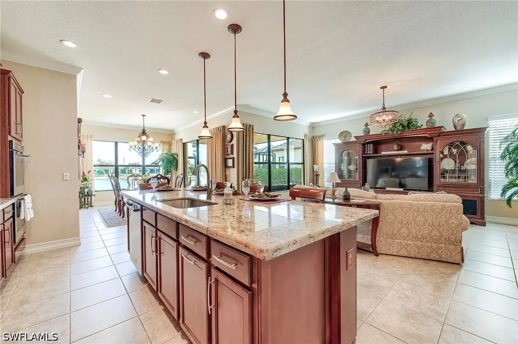 9263 Glenforest Drive Naples FL 34120
