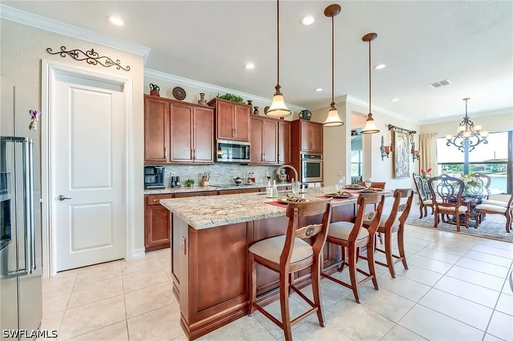 9263 Glenforest Drive Naples FL 34120