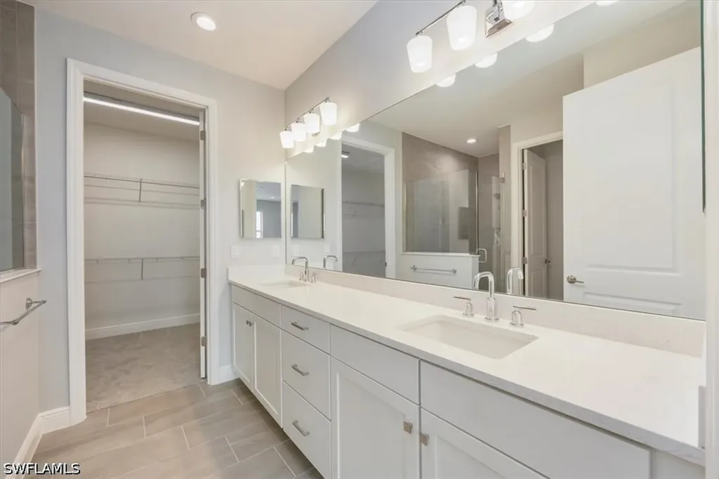 2633 Seychelles Circle Naples FL 34112