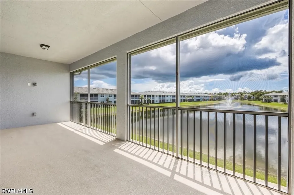 2633 Seychelles Circle Naples FL 34112
