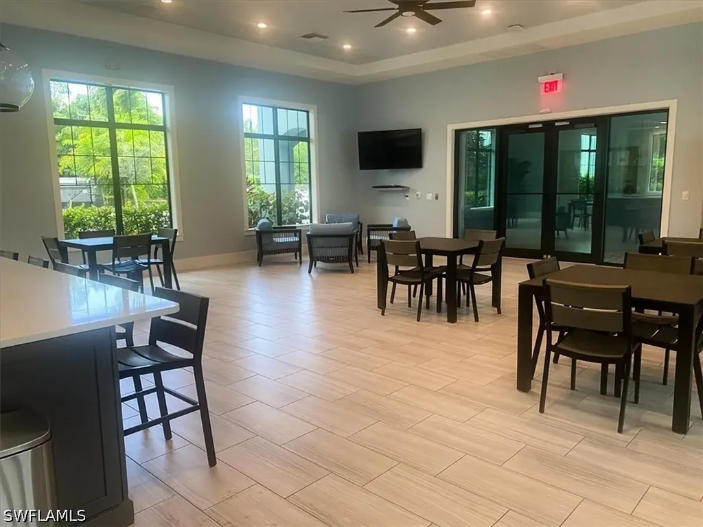 2633 Seychelles Circle Naples FL 34112
