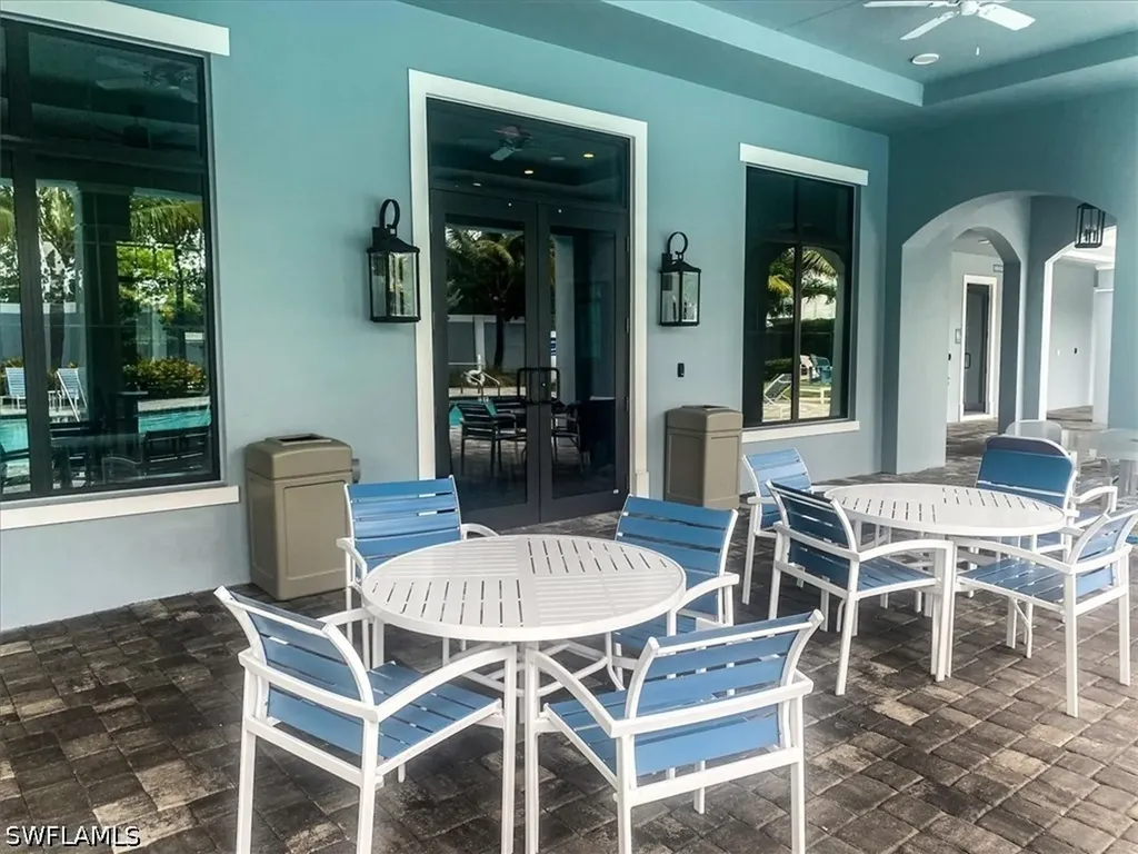 2633 Seychelles Circle Naples FL 34112