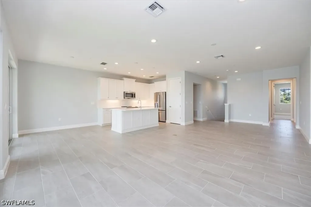 2633 Seychelles Circle Naples FL 34112
