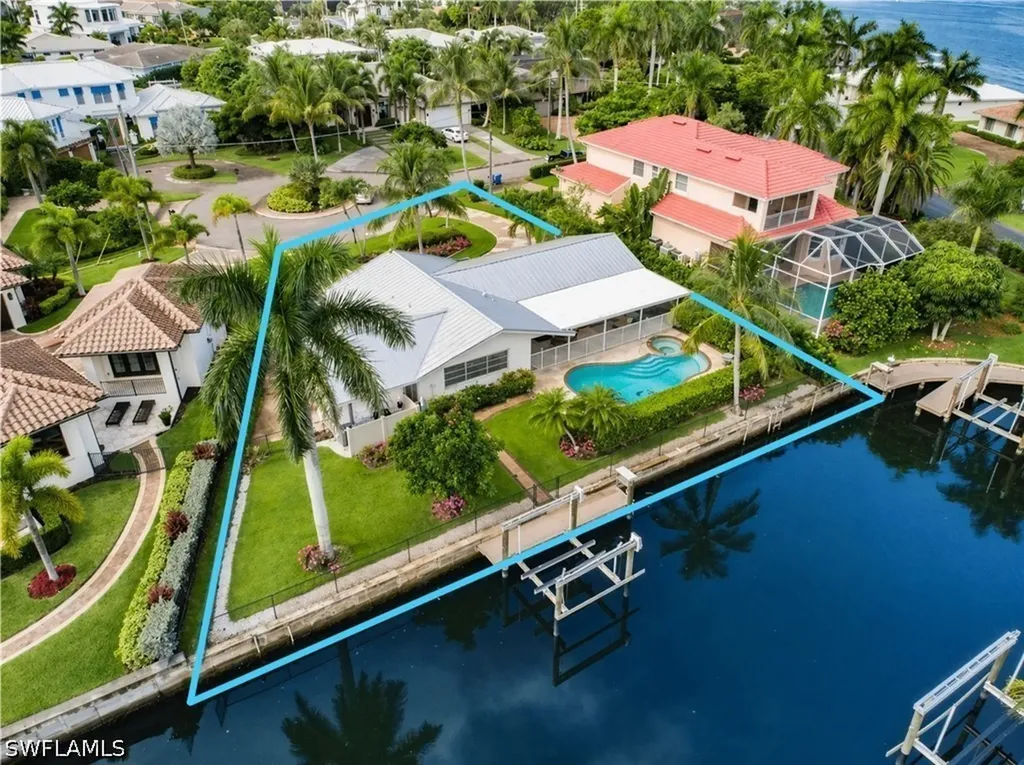 1250 Tuna Court Naples FL 34102