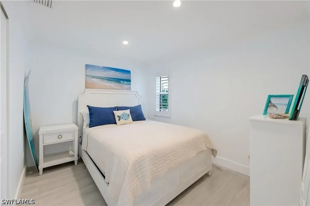1250 Tuna Court Naples FL 34102
