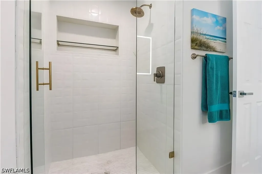 1250 Tuna Court Naples FL 34102