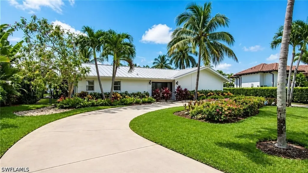 1250 Tuna Court Naples FL 34102
