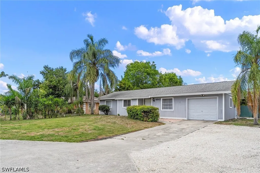 4941 17th Place SW Naples FL 34116