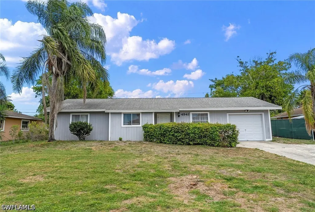 4941 17th Place SW Naples FL 34116