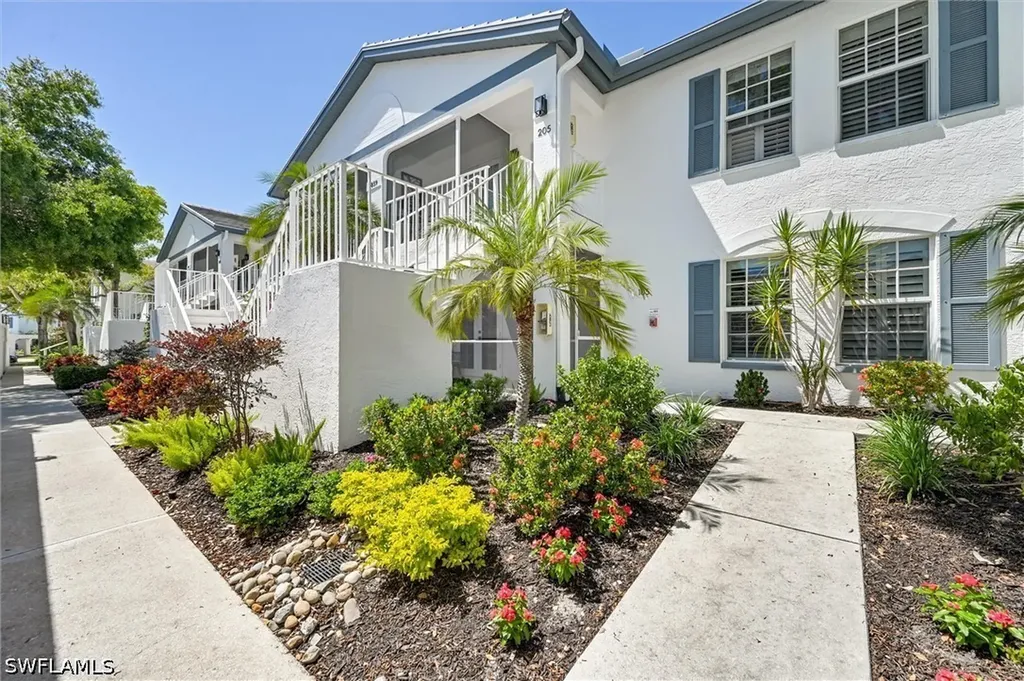 859 Tanbark Drive Naples FL 34108