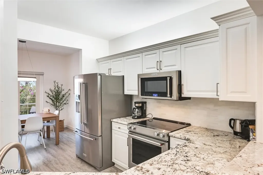 859 Tanbark Drive Naples FL 34108