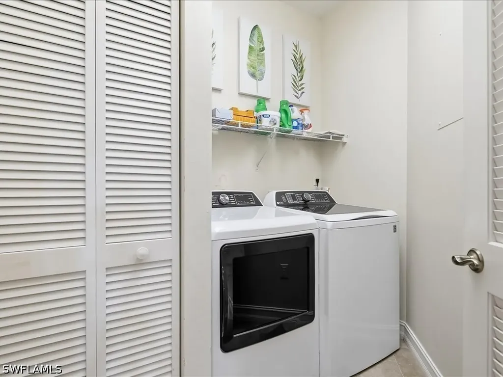 1259 Rialto Way Naples FL 34114